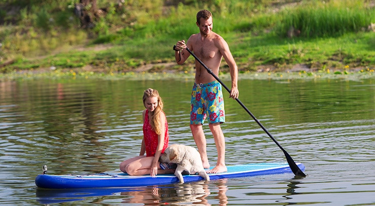How-to-Paddle-Board-with-Your-Dog-3
