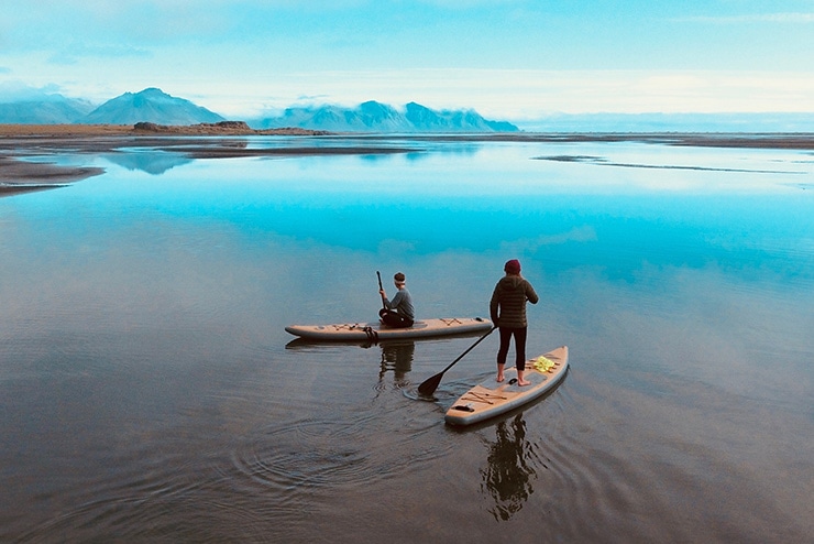 inflatable paddle board vs solid featured